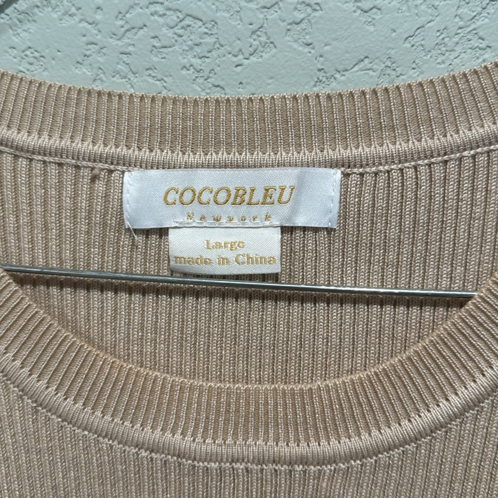 COCOBLEU Ribbed Cream Lace Top - Picture 3 of 7
